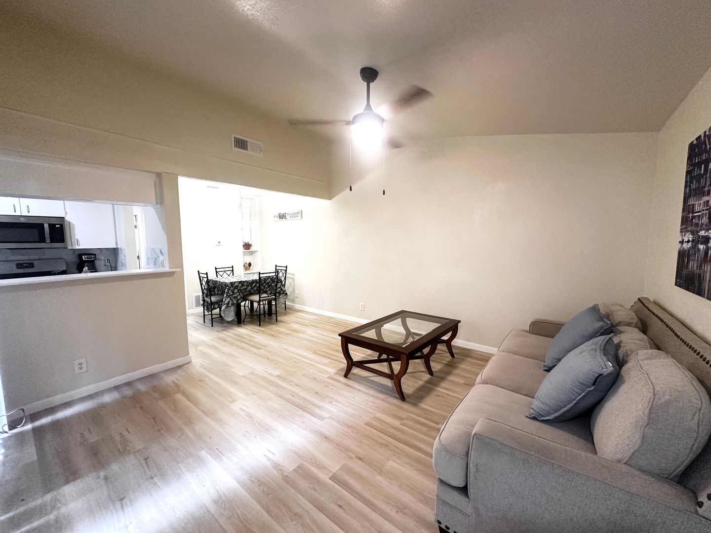 2 bed 1 bath on Emerald Forest