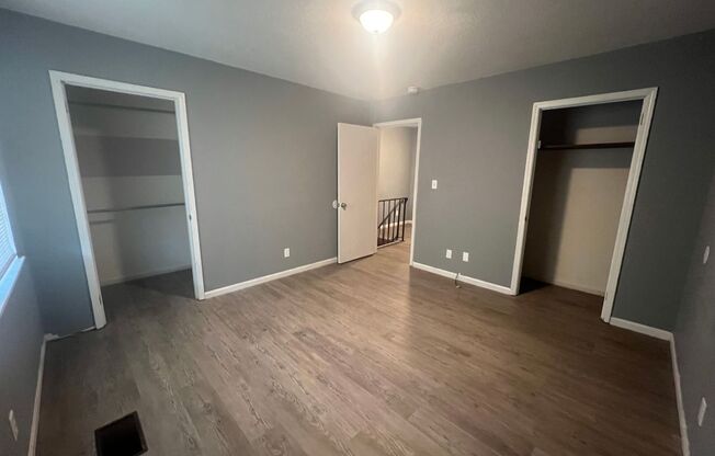 2 beds, 1.5 baths, $800