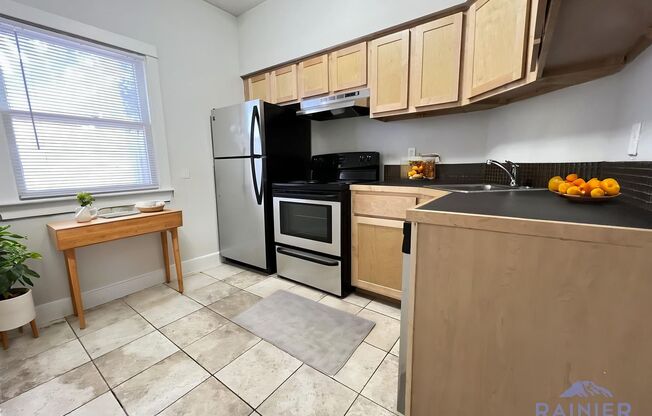 1 bed, 1 bath, 650 sqft, $1,229, Unit BOU-119