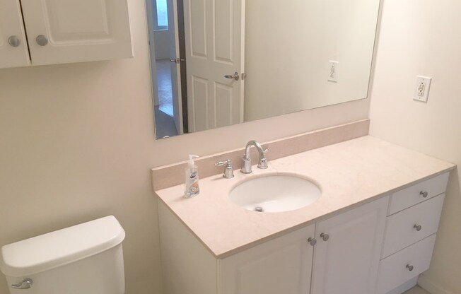 2 beds, 2 baths, 1,061 sqft, $2,750, Unit 707