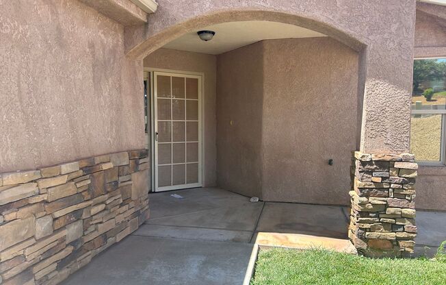 3 beds, 2 baths, $2,095