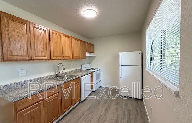 16006 34 AVE S