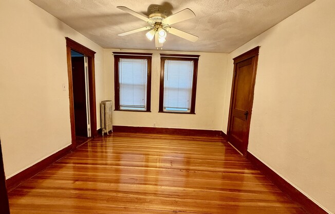 2 beds, 1 bath, 1,200 sqft, $2,600, Unit 1