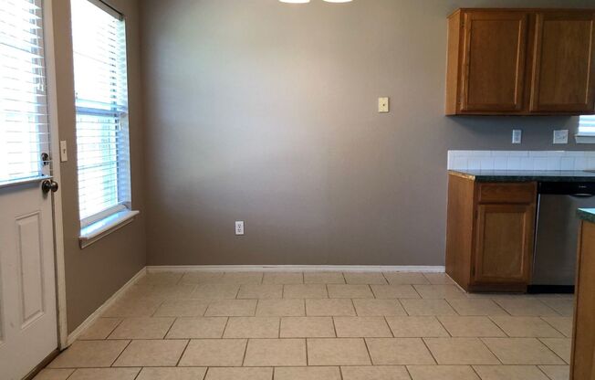***671 Victoria***
