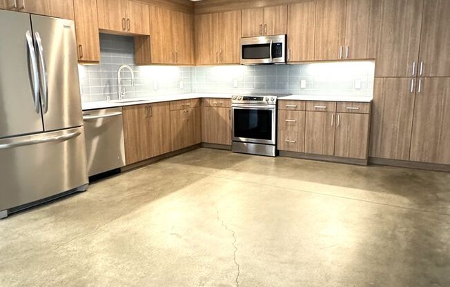 1 bed, 1 bath, 696 sqft, $2,995, Unit 109