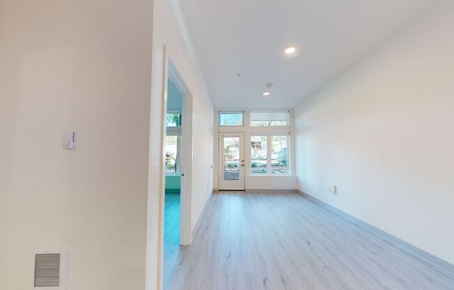 1 bed, 1 bath, 584 sqft, $1,950, Unit 102