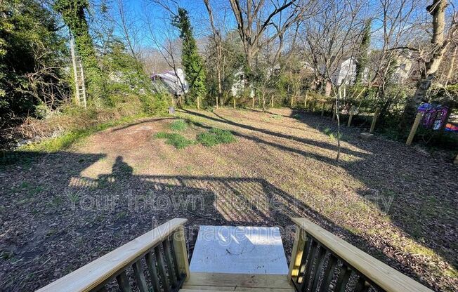 301 ELMIRA PL NE