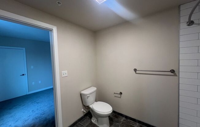 2 beds, 2 baths, 874 sqft, $2,150, Unit NK-214