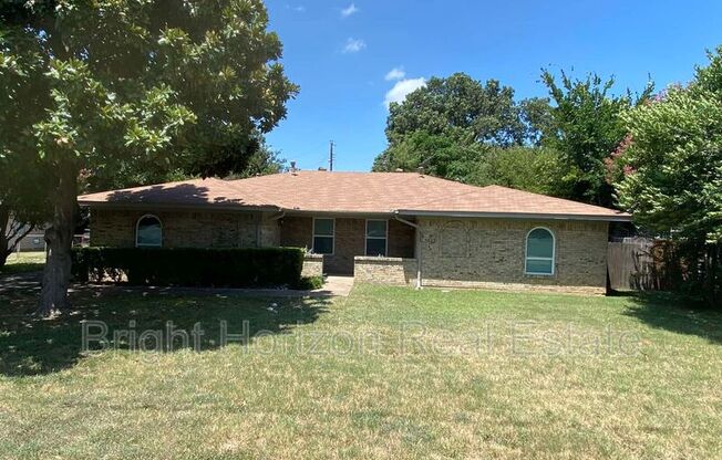 1017 Mullins Street
