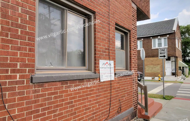 1202 W 151st