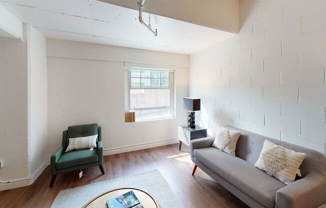 Studio, 1 bath, 616 sqft, $1,914.17, Unit L25