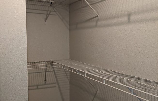 1 bed, 1 bath, 700 sqft, $1,195, Unit 201