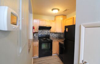 4 beds, 2 baths, $550