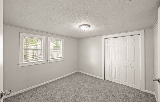 3 beds, 1 bath, $1,295