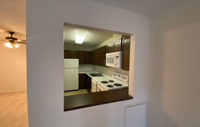 1 bed, 1 bath, 812 sqft, $1,250, Unit 101-115