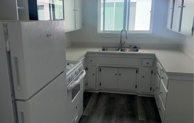 423 LE DOUX RD
