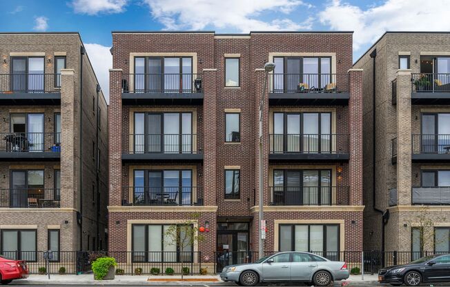 The Oak Park Edge Luxury Apartments