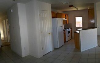 3 beds, 2 baths, 1,295 sqft, $1,200