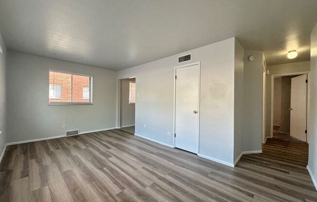 1 bed, 1 bath, 800 sqft, $895, Unit 4133-1H
