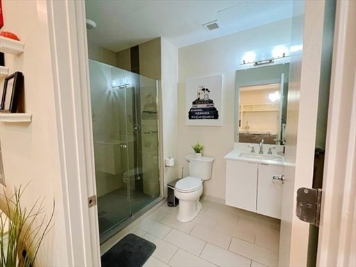 1 bed, 1 bath, 500 sqft, $2,950, Unit 406