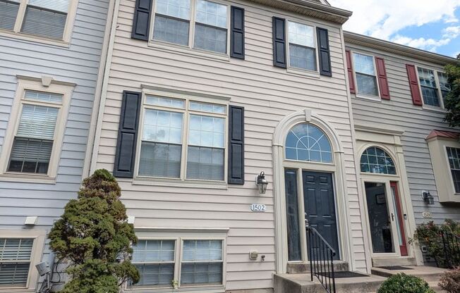Renovated Townhouse in Frederick ready for you by mid September!