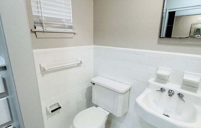 Studio, 1 bath, 556 sqft, $650, Unit 765