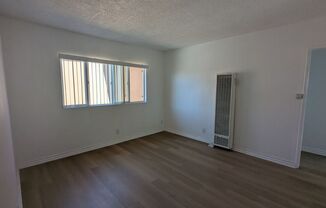 9815 Imperial Hwy