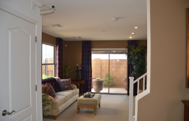 2256 S PONDEROSA DR