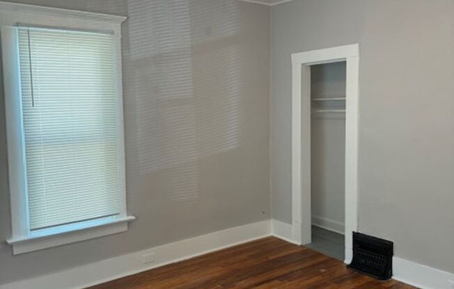 3 beds, 1 bath, $1,600, Unit #1