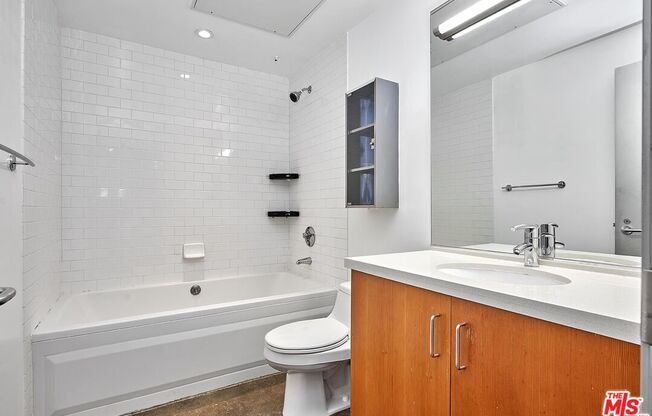 1 bed, 1 bath, 773 sqft, $3,100, Unit 302