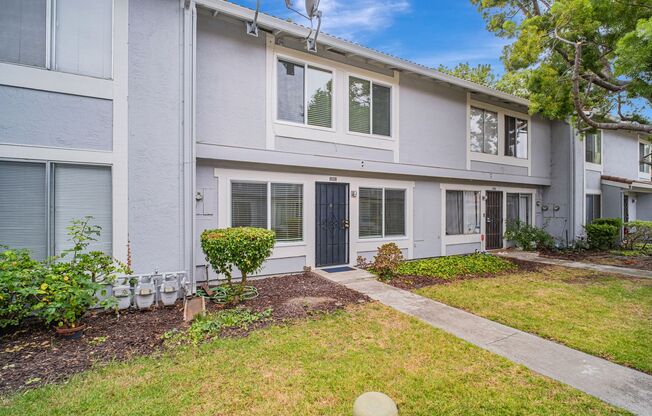 2-story condo featuring 2 bedrooms and 1.5 baths for rent near Union City and Fremont borderline