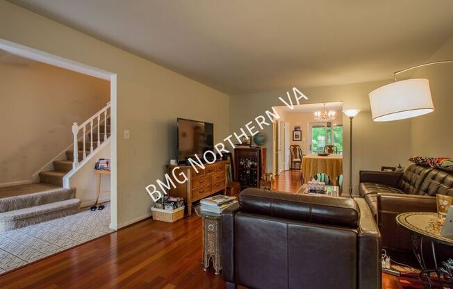 3019 SEVEN OAKS PLACE
