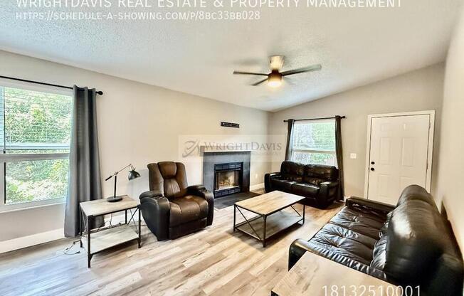 3958 DREAM OAK PL