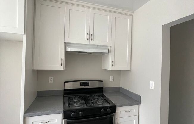 1 bed, 1 bath, 710 sqft, $2,500