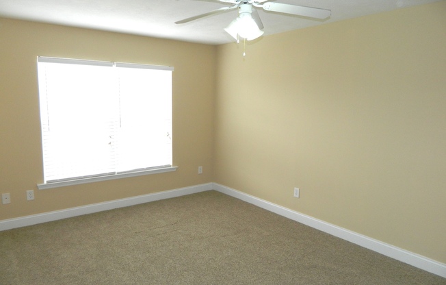 3 beds, 2 baths, $1,495