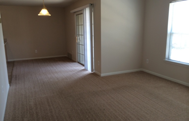 1 bed, 1 bath, 932 sqft, $1,523