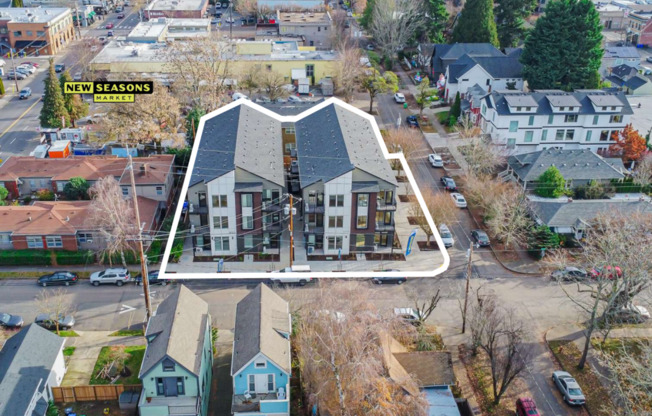 1 bed, 1 bath, 427 sqft, $1,595, Unit 8120 - 211