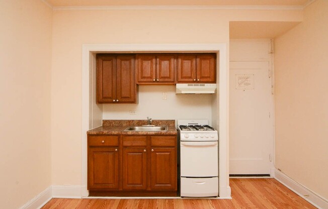 3335 Diversey