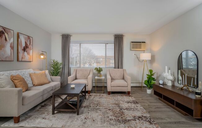 1 bed, 1 bath, 700 sqft, $1,475, Unit 751-307