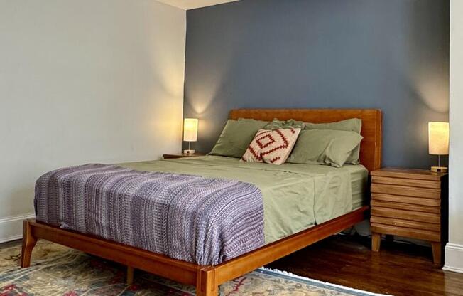 410 W 24 ST