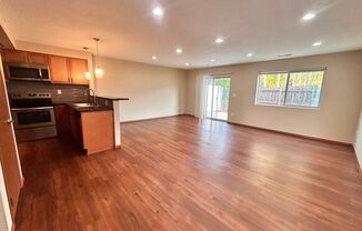 3 beds, 2.5 baths, 1,600 sqft, $1,795, Unit 613