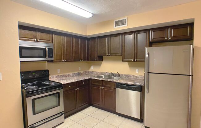 1 bed, 1 bath, 700 sqft, $1,225, Unit Unit B-3