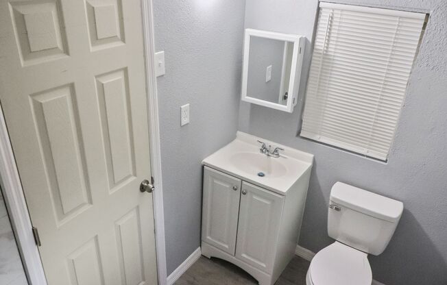 3 beds, 1 bath, $1,700, Unit Apt. 1