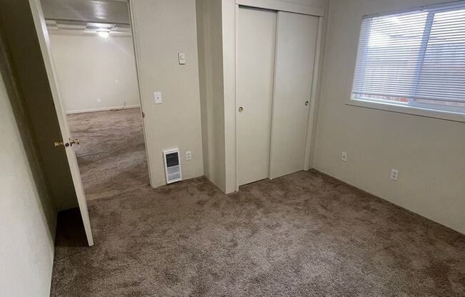 2 beds, 1 bath, $1,155, Unit 747.5