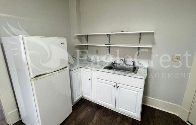 1 bed, 1 bath, 900 sqft, $1,100, Unit 202