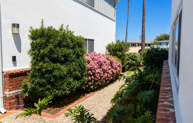 4953-4955 W. Point Loma Blvd.