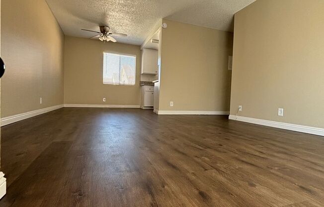 2 beds, 1 bath, $2,150, Unit 27