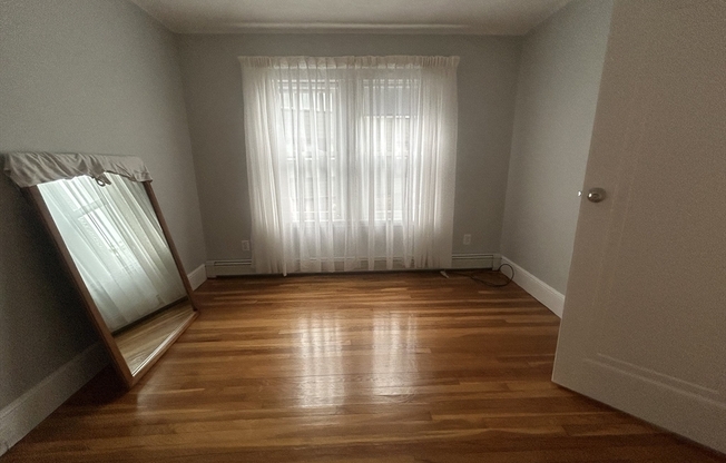 2 beds, 1 bath, 1,200 sqft, $2,900, Unit 1