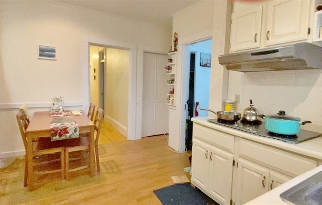83 PUTNAM AVE