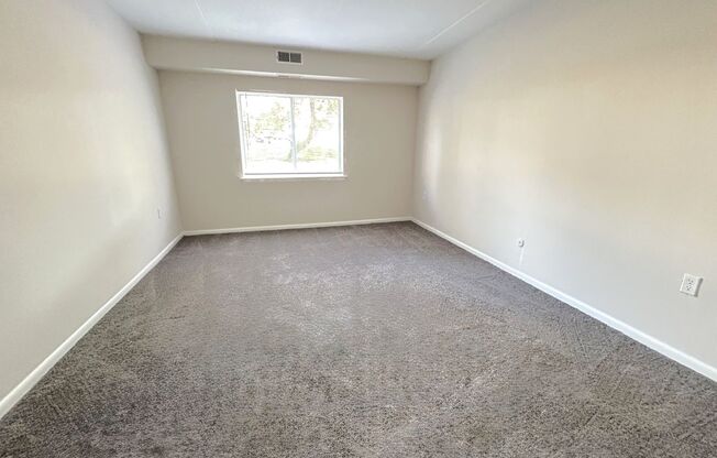 1 bed, 1 bath, 775 sqft, $1,279, Unit 102